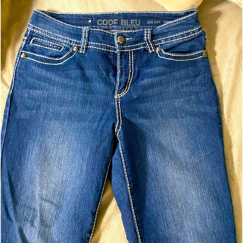 Code Bleu Jeans - Picture 9 of 11